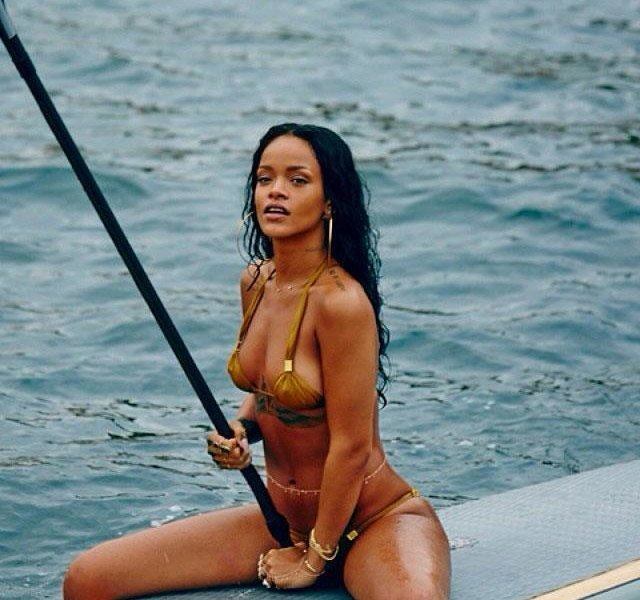 anna karin holmgren recommends Rihanna Hottest Pics