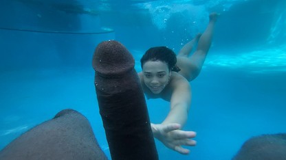 christian vanek recommends Underwater Cumming