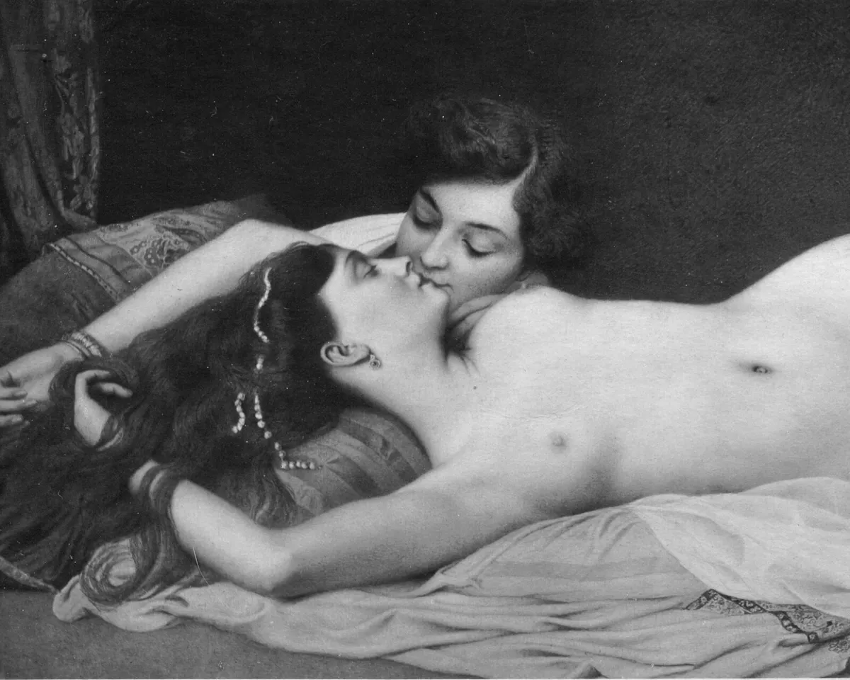 vintage lesbian seduce